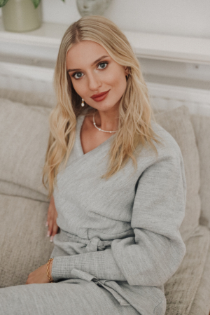 17-latte-makeup-nude-lips-biznesowy