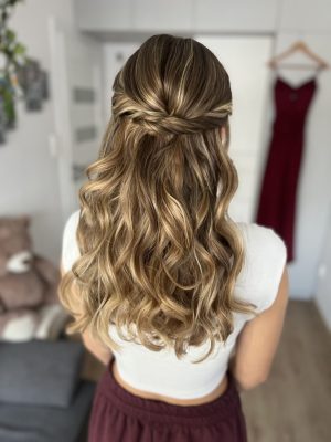 naturalne-fale-polupiecie-na-slub-wesele-studniowke